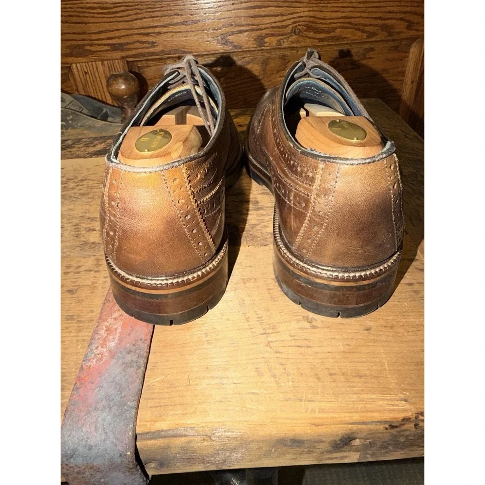 Johnston & Murphy XC Flex Wingtip Oxford Mens 11M Sheep Leather Brogue Lug Sole